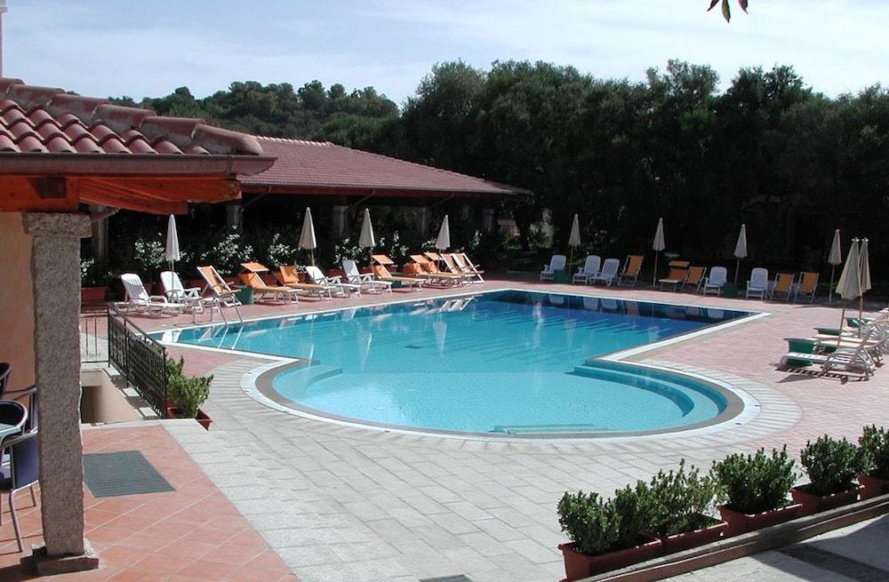 Amareclub Le Rose Hotel San Teodoro  Kültér fotó